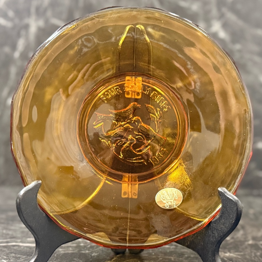 A TIARA EXCLUSIVE “Four Colly Birds” 1984 Collector Plate